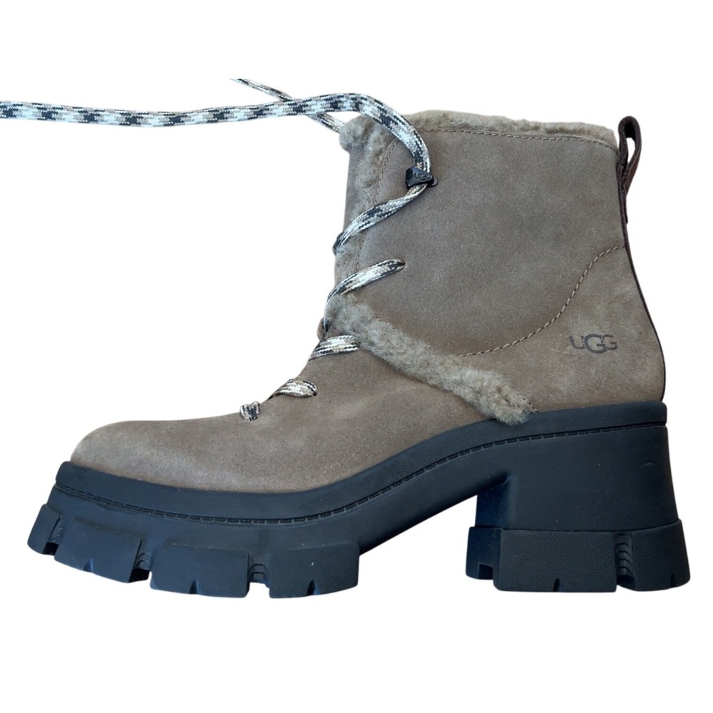 UGG Brooklyn Hiker Hiking Boots Laceup Lug Sole Platform Chunky | SZ: 11